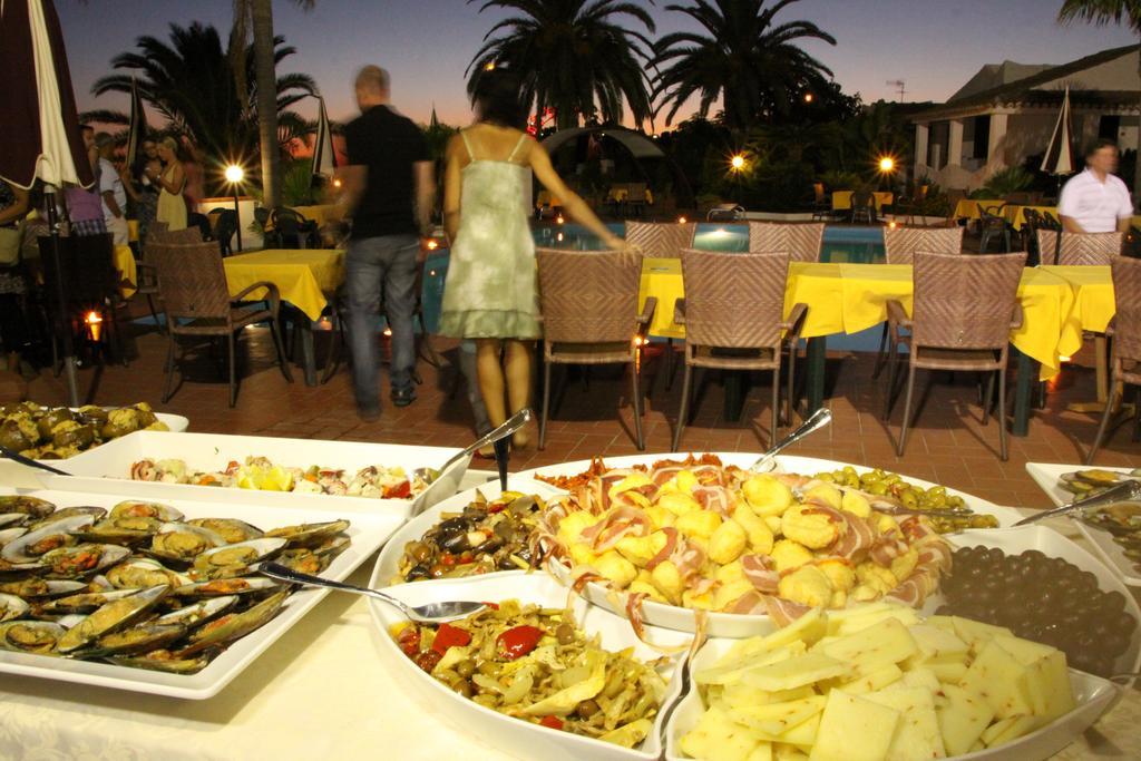 Baia Del Capo Hotel Рикади Екстериор снимка