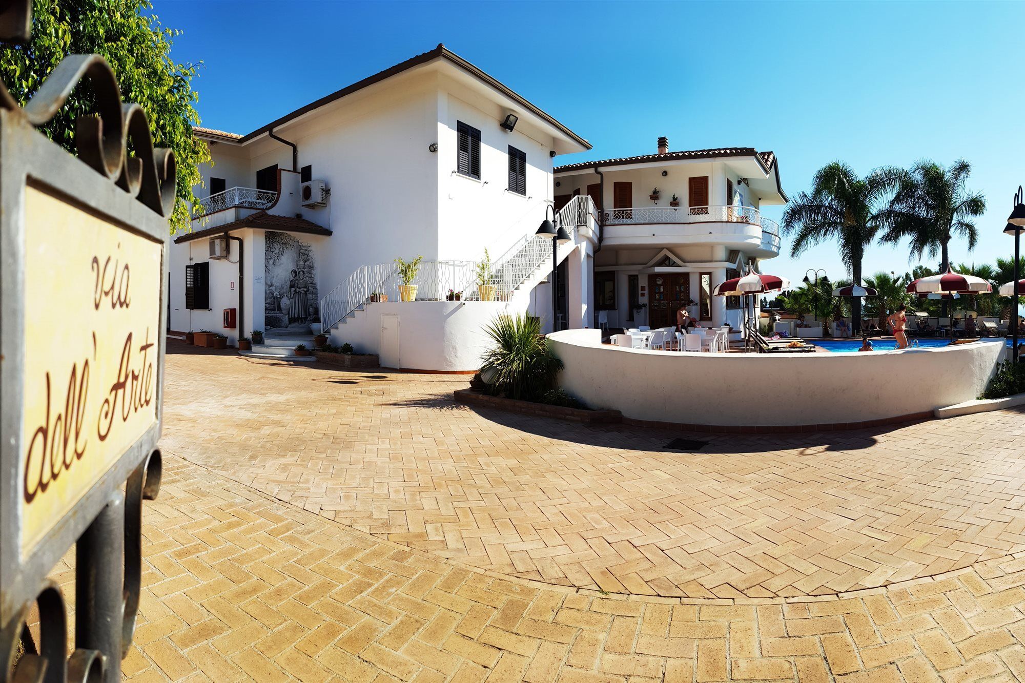 Baia Del Capo Hotel Рикади Екстериор снимка